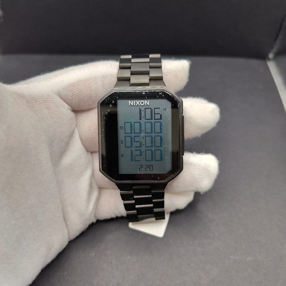 Nixon The Synapse BNWT ✨